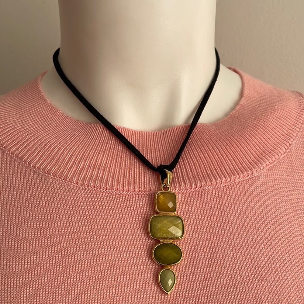 Lia Sophia necklace